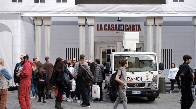 Ritardi In Allestimento Chiusa La Casa Di Carta