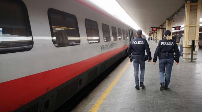 polizia ferroviaria stazione pisa