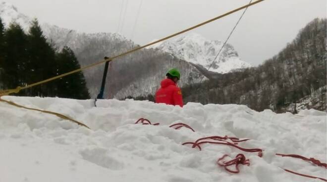 soccorso alpino neve Arni