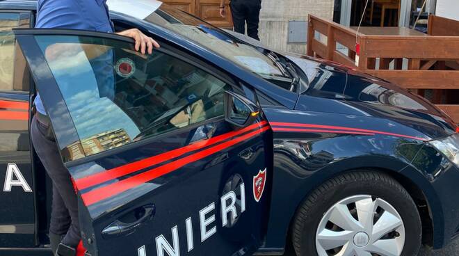 Ingegnere di 35 anni di Barga trovato morto in casa dai carabinieri ...
