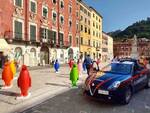 pinguino rubato in piazza Alberica a Carrara