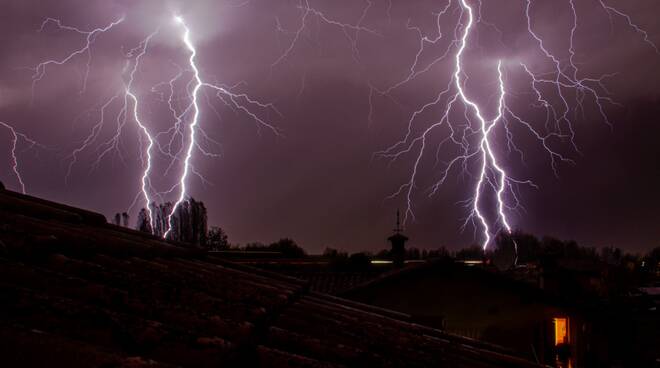 Temporale fulmini Viareggio Versilia