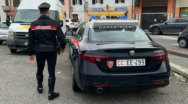 controlli carabinieri rapina in farmacia