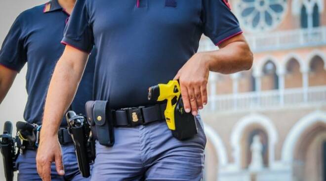 taser polizia