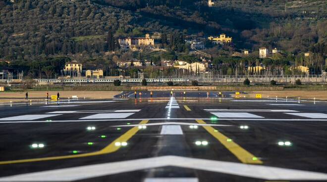 aerei piste firenze volo