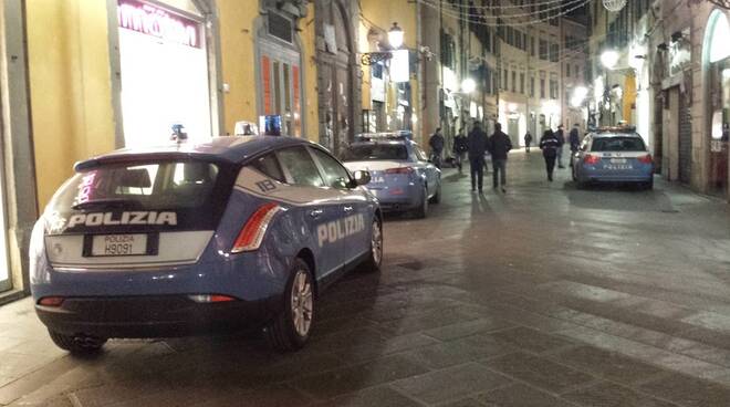 Polizia Pisa foto Letizia Tassinari