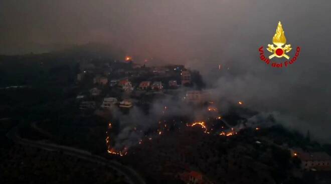 incendio massarosa 