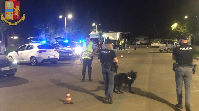 polizia cane controlli stragi del sabato sera