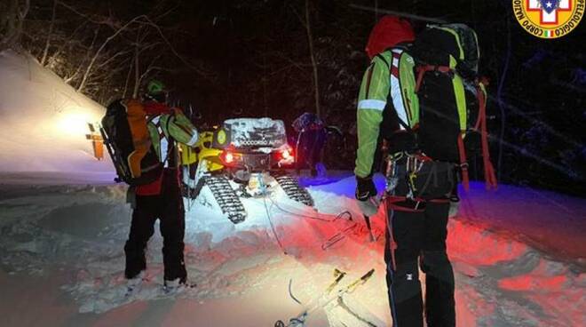 soccorso alpino neve notte