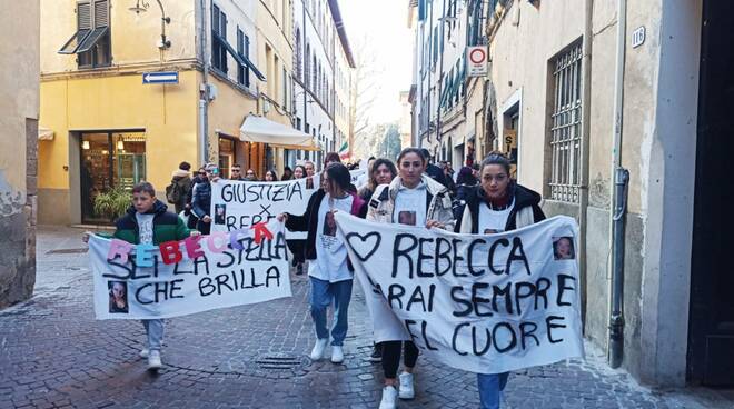 corteo-rebecca-cucchi