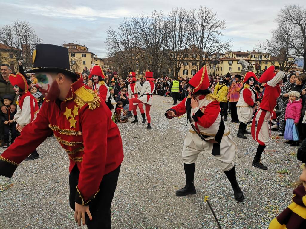 Il Carnevale di Viareggio è sbarcato sulle Mura di Lucca