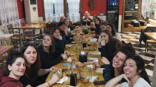 Palagina Volley cena dopo la vittoria a Viareggio