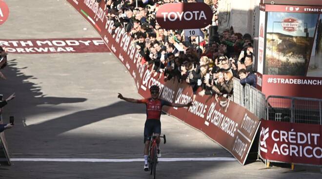 Pidcock Strade Bianche