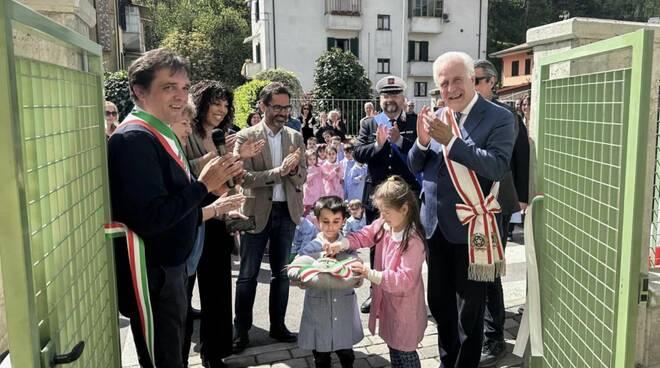 scuola infanzia gallicano intitolata a gino strada