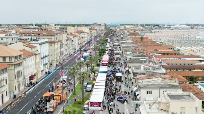 L'attesa a Viareggio