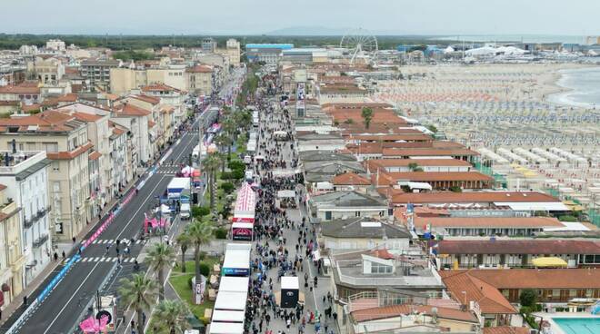 L'attesa a Viareggio