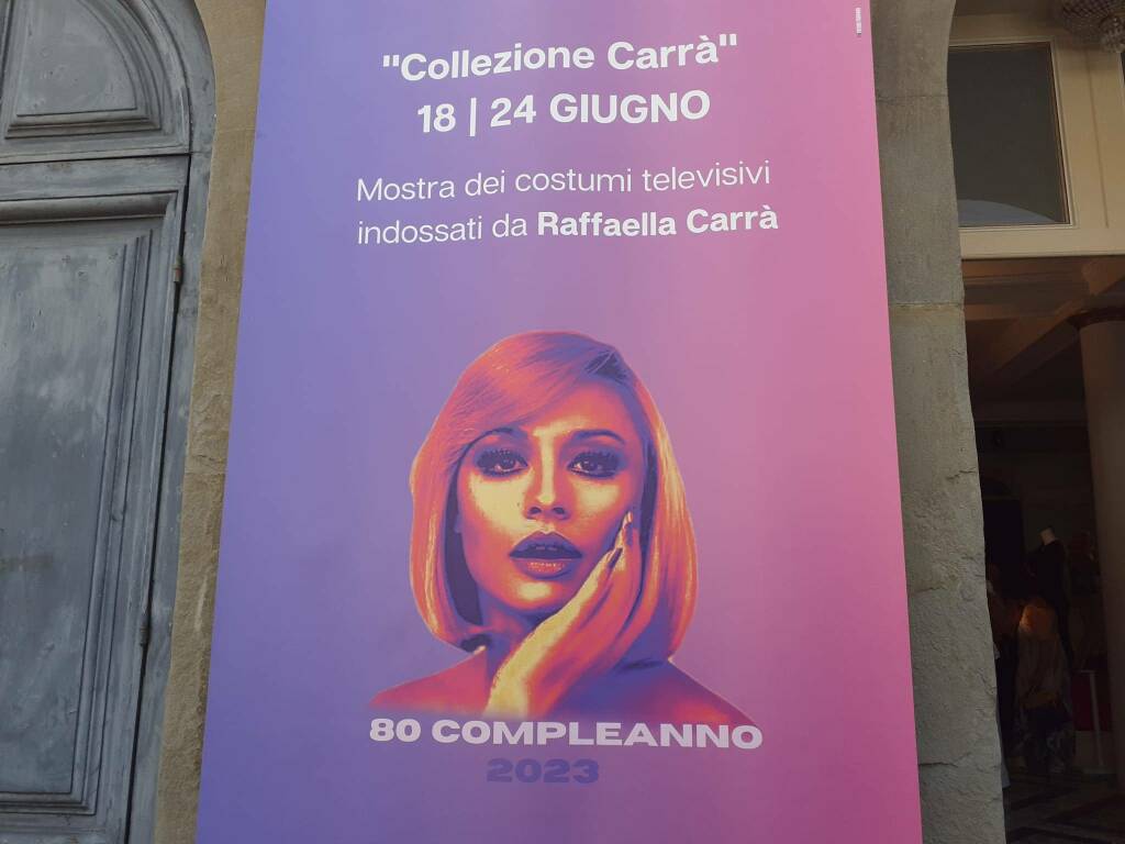 Un viaggio fra lo stile e l'eleganza di Raffaella Carrà: Com'è bello far  la moda inaugura la Lucca Fashion Week(end) - Luccaindiretta