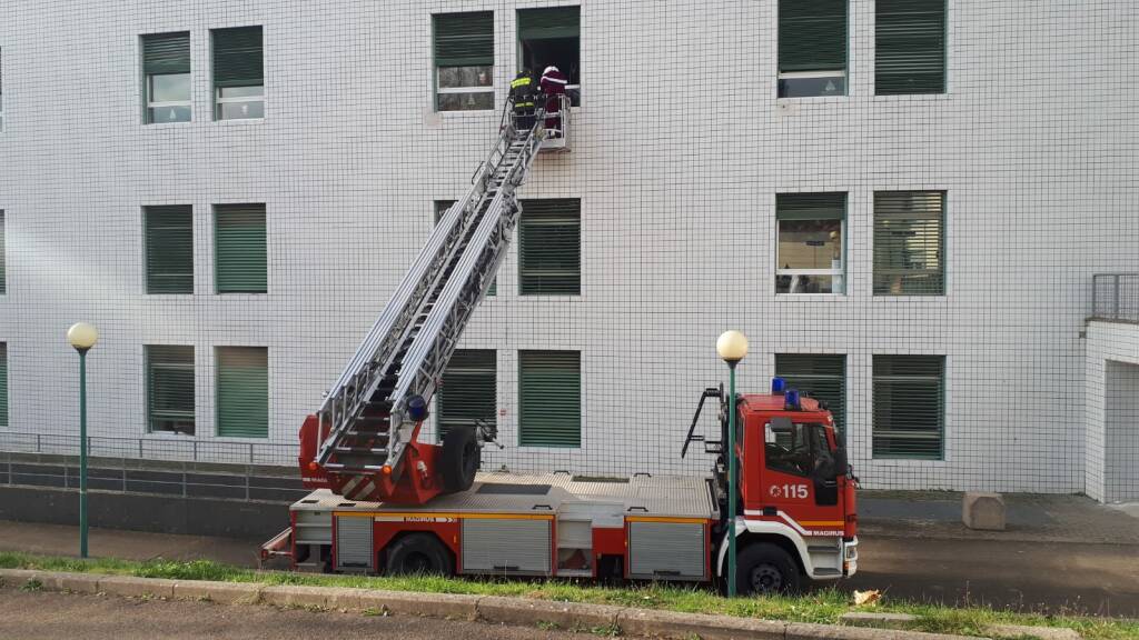 Niente renne all ospedale Babbo Natale arriva col camion dei