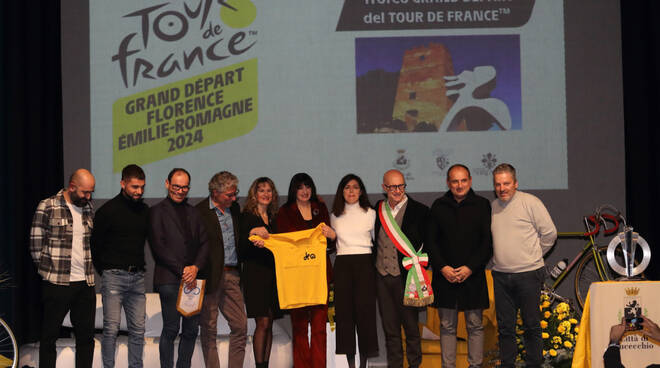 trofeo della Grand Départ del Tour de France 2024
