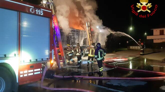 camion fiamme Marginone