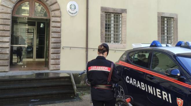 carabinieri Lucca Cortile degli Svizzeri