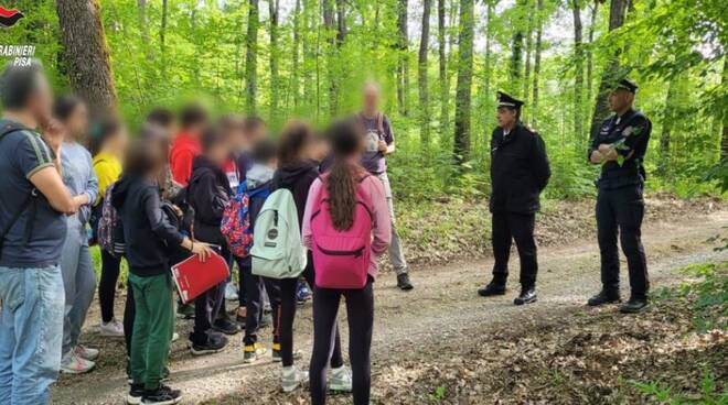 carabinieri, forestali, cerbaie, scuola