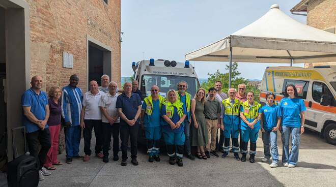 donazione ambulanza per il burkina faso misericordia San Miniato