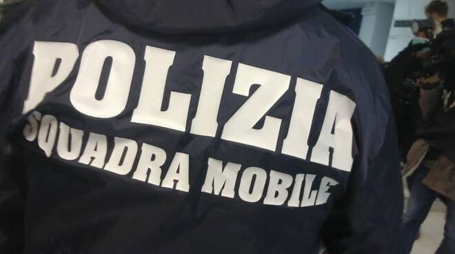 squadra mobile arezzo