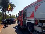 auto contro pino signa incidente mortale