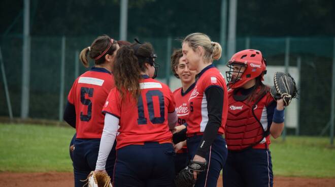 Il Softball Lucchese vola ai Play Off della serie A2