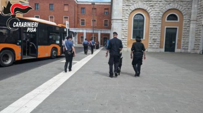 controlli carabinieri pisa