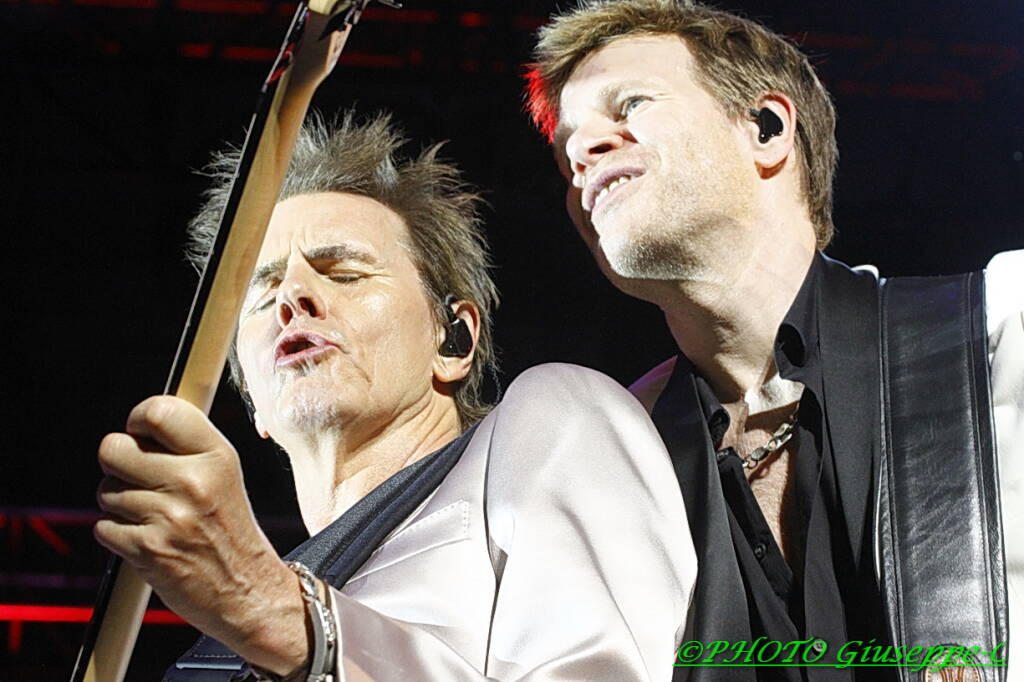 Duran Duran, gli 'wild boys' del rock infiammano il Lucca Summer Festival