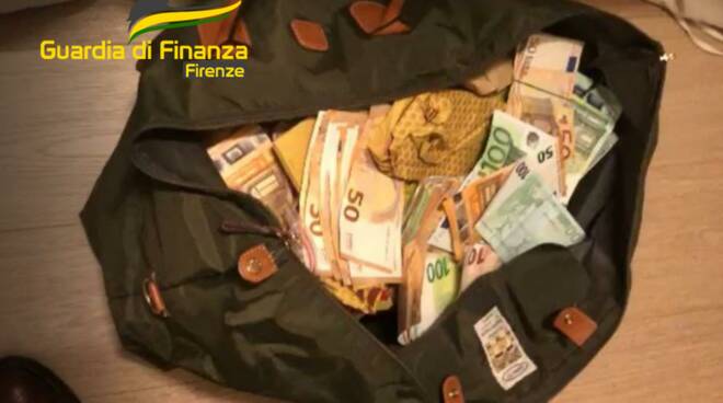 guardia di finanza dda firenze sequestro 