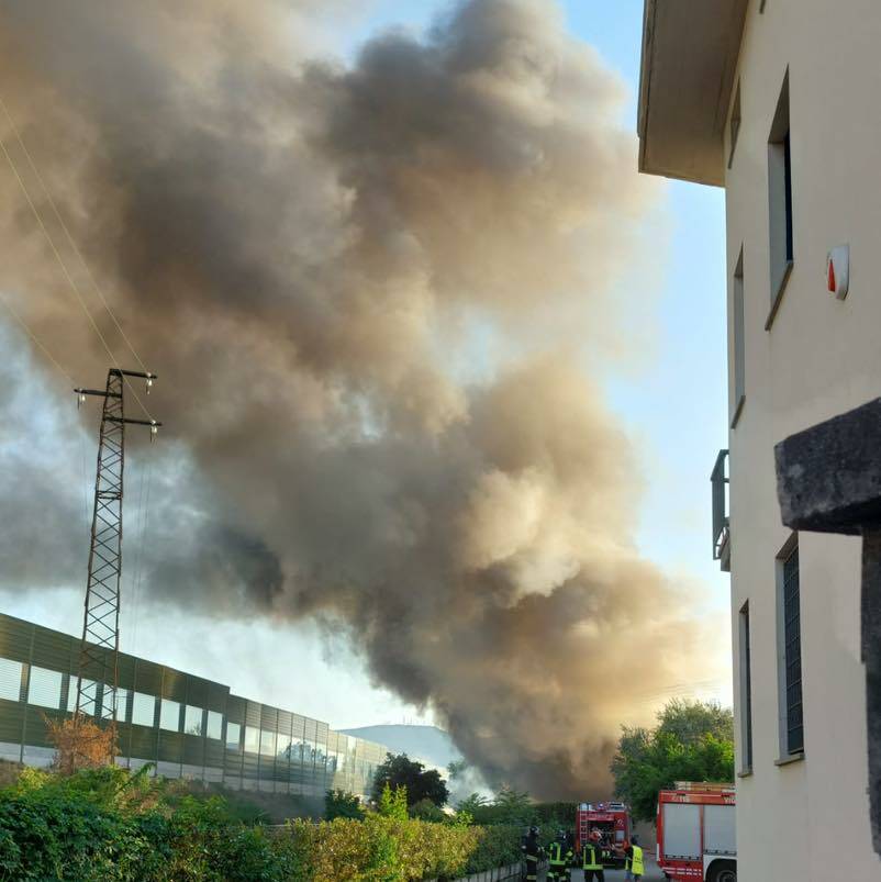 incendio oleificio stefanini Altopascio