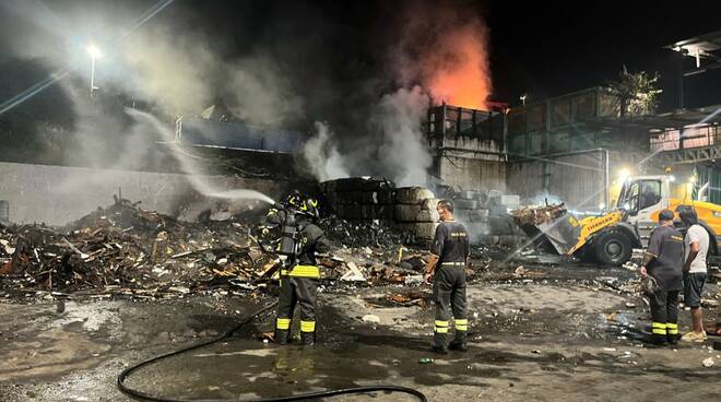 incendio Pollino Pietrasanta