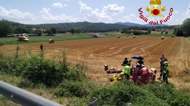 moto scarpata incidente vigili del fuoco