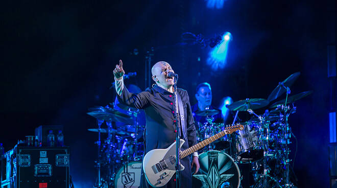 Gli Smashing Pumpkins al Lucca Summer Festival (foto Andrea Simi)