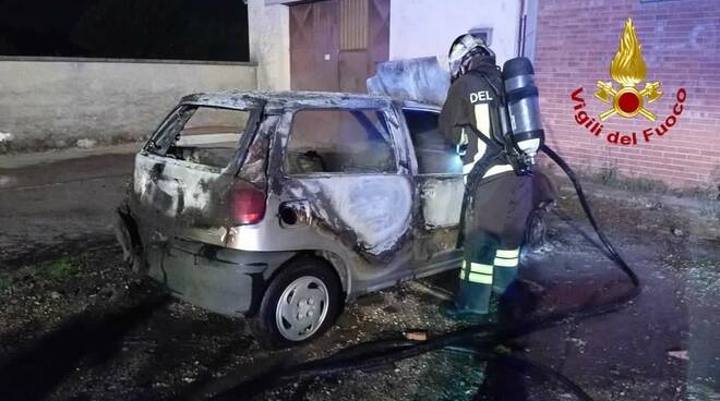 auto in fiamme a santa margherita