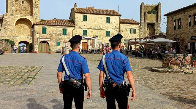 carabinieri monteriggioni 