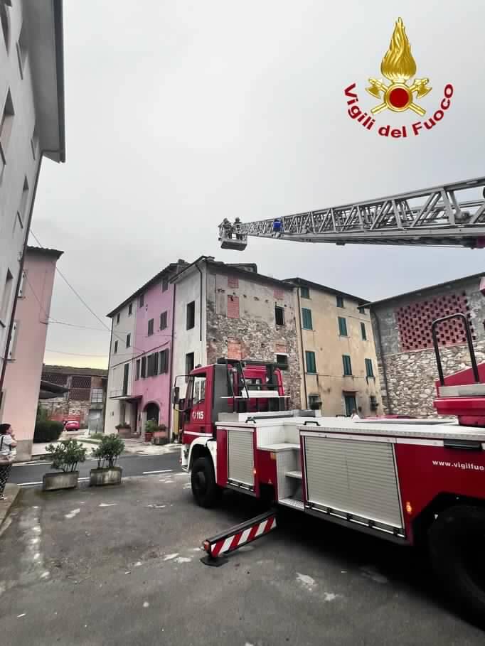 Bad weather firefighters in Sant'Anna