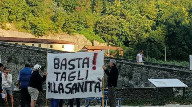 sit-in comitato no antenna al ponte del diavolo