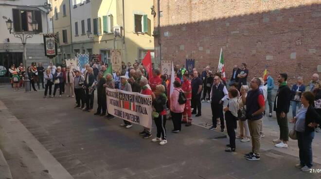 commemorazione dell'80esimo anniversario dell'eccidio del Padule di Fucecchio in piazza del municipio a Castelfranco di Sotto