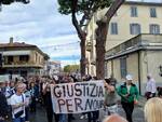 corteo per nour in darsena a viareggio