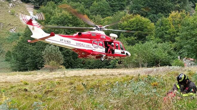 vigili del fuoco, elicottero, montagna, disperso